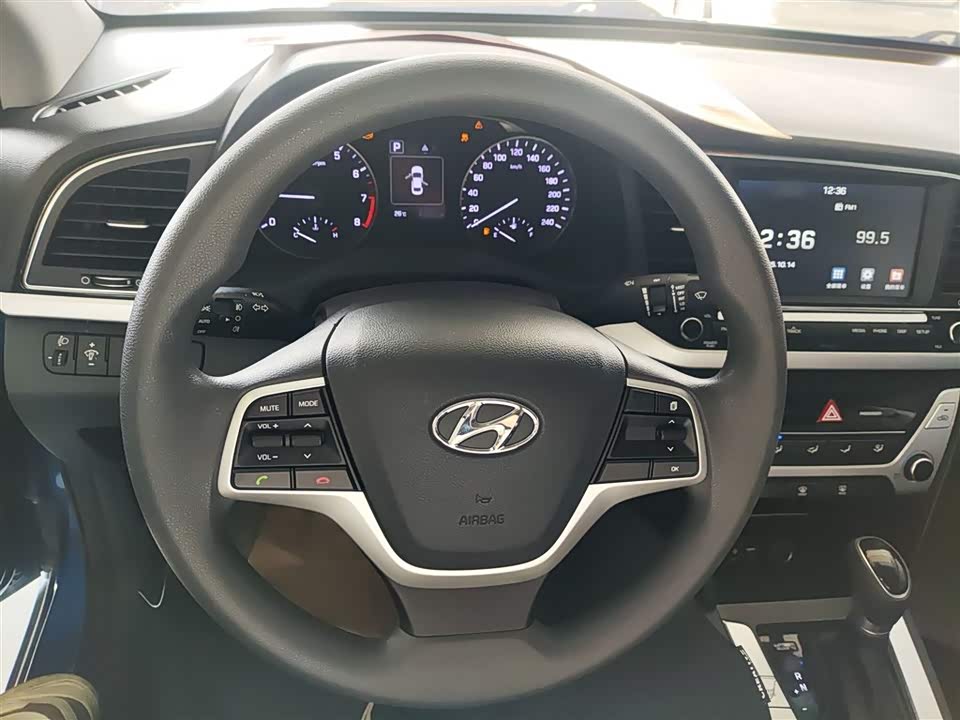 Hyundai Lead