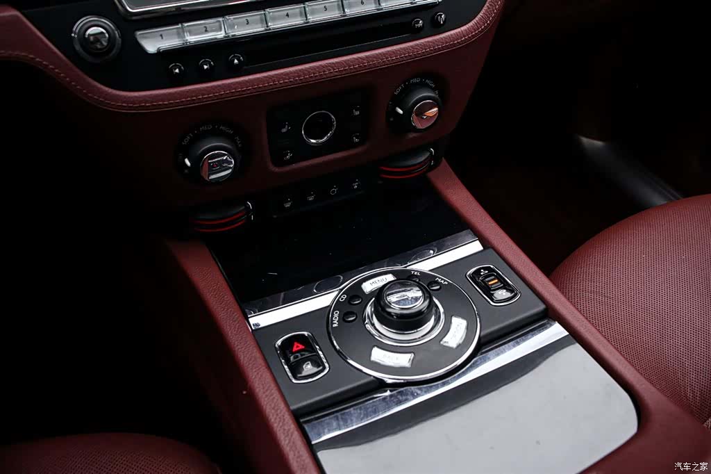 Rolls-Royce Ghost, 2011 9