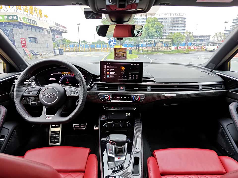 Audi S4