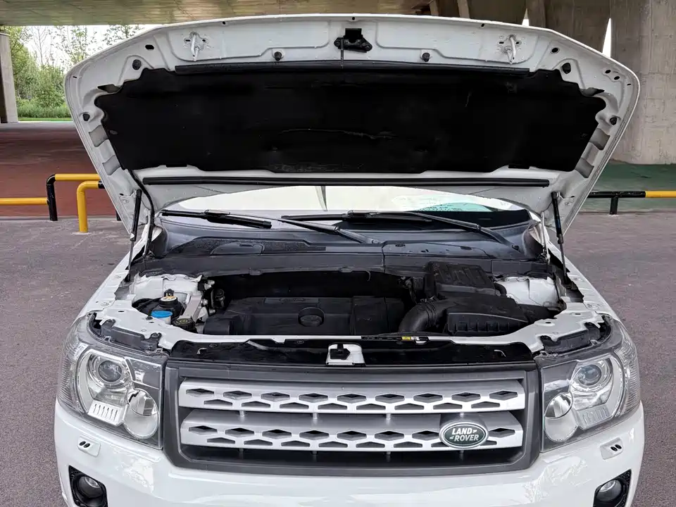 Land Rover Freelander 2