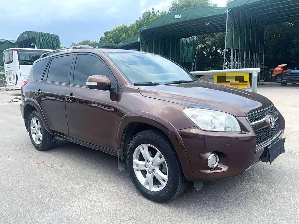Toyota RAV4 Rongfang