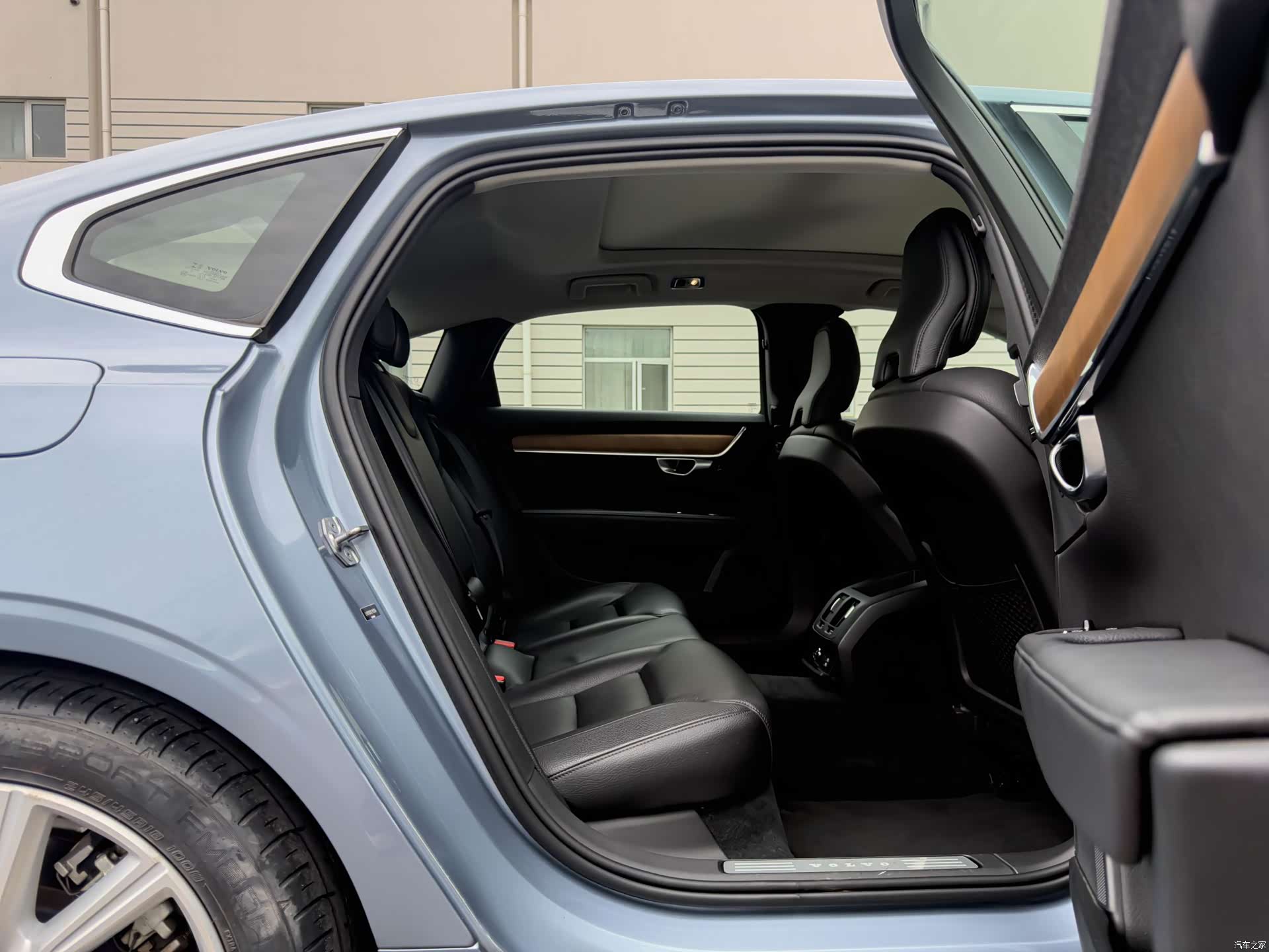 Volvo S90, 2019 13