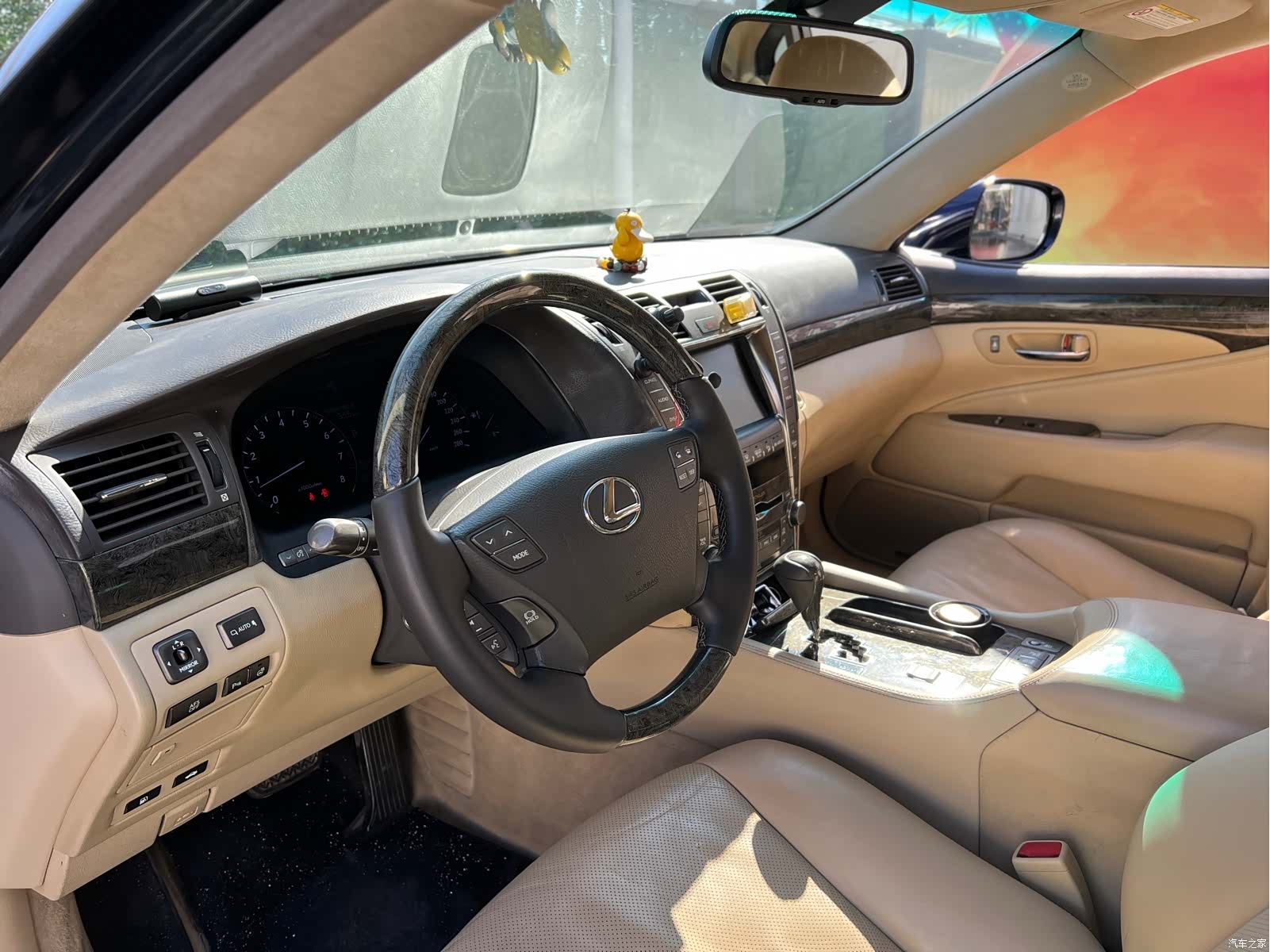 Lexus LS, 2007 9