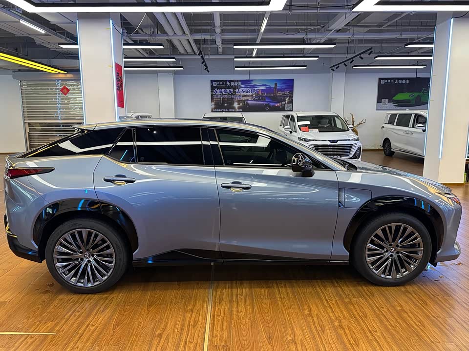 Lexus RZ Lexus RZ