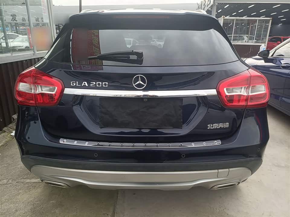 Mercedes-Benz GLA