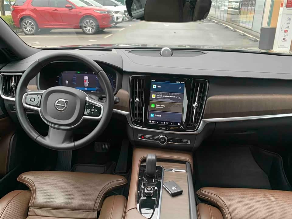 Volvo V90