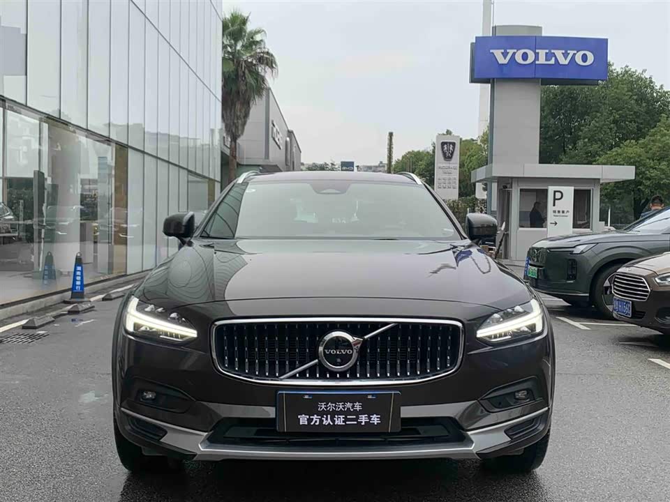 Volvo V90
