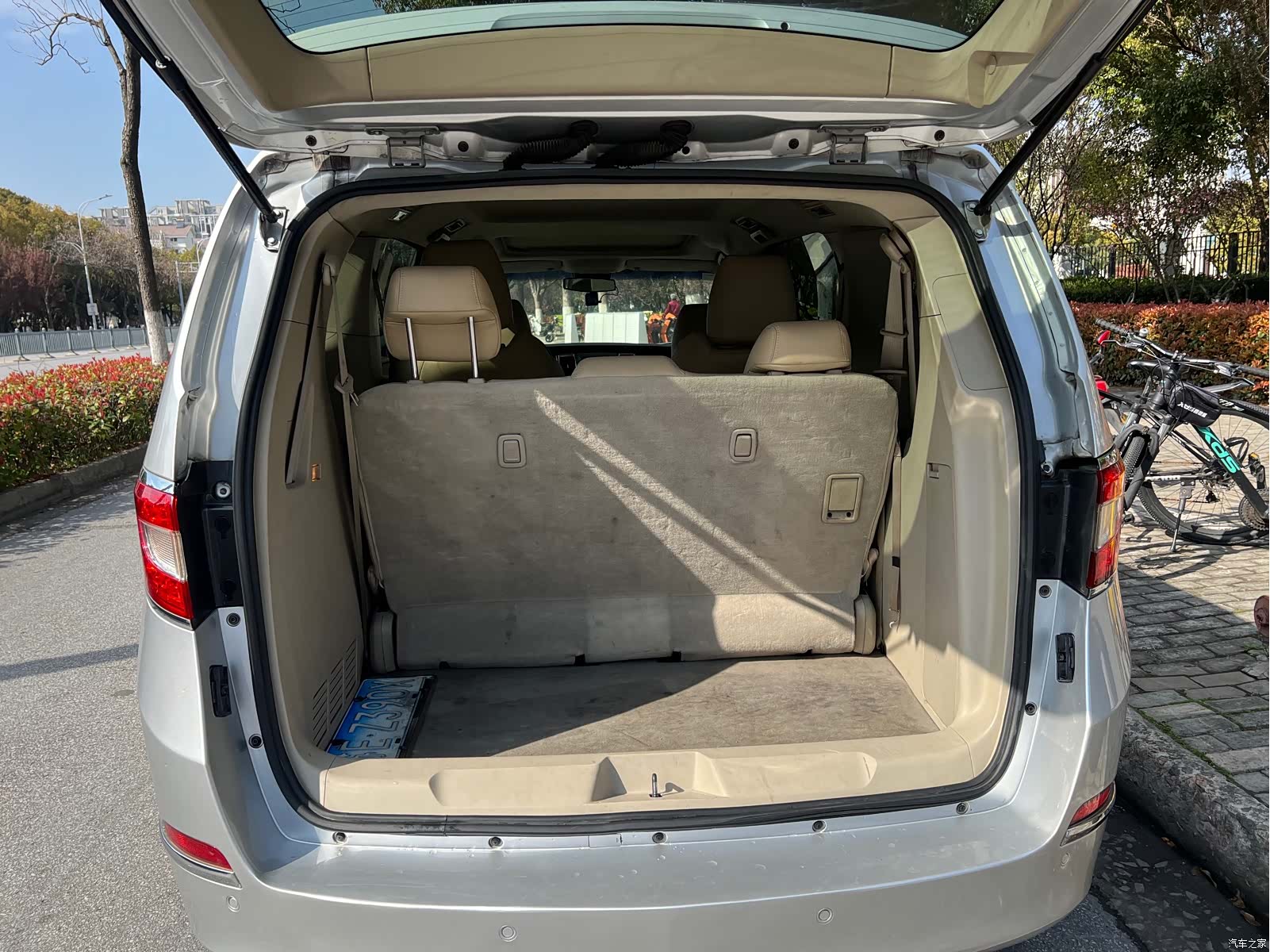 Buick GL8, 2013 18