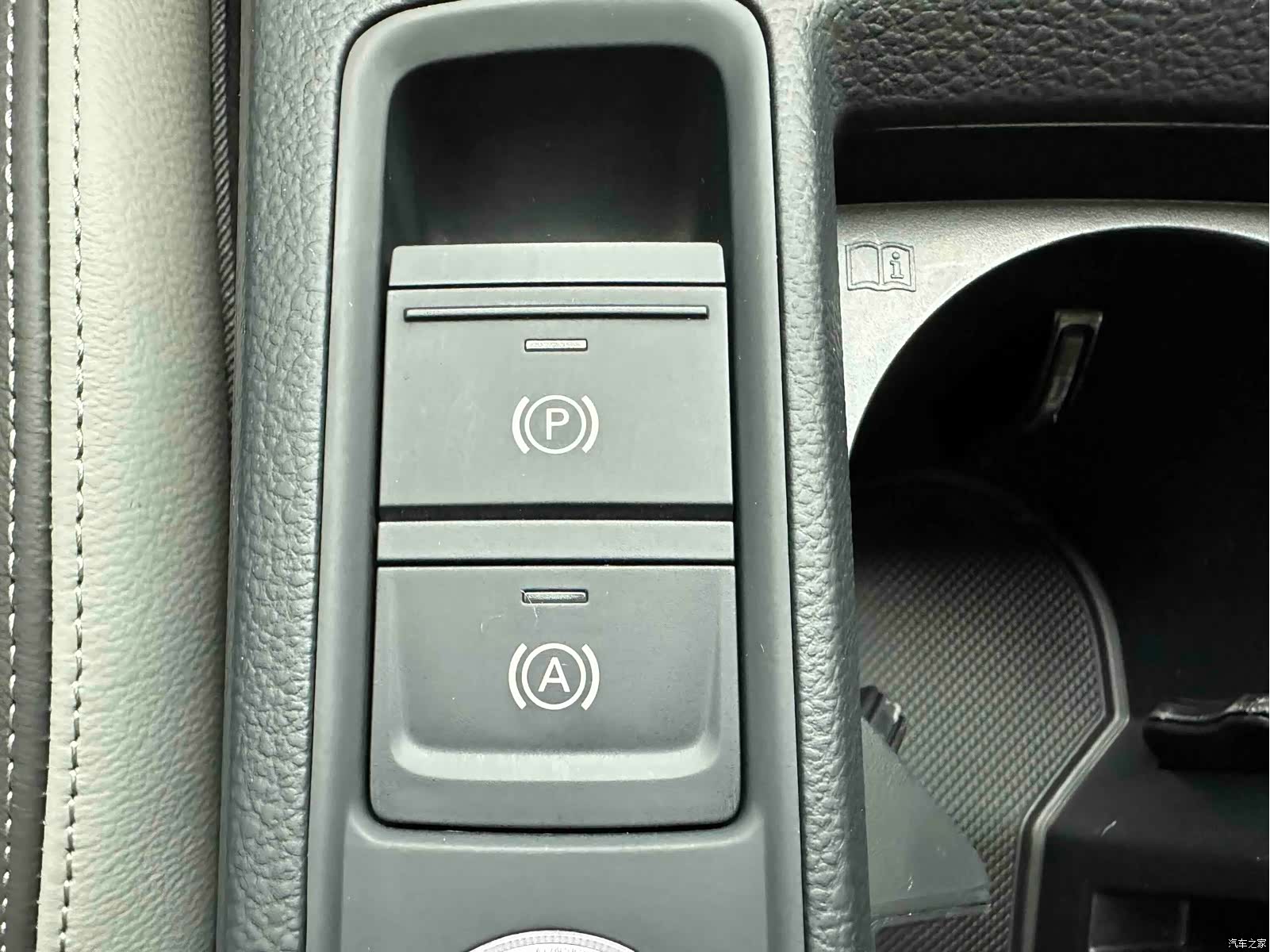 Audi Q3, 2022 17