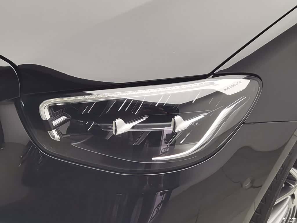 Mercedes-Benz E-Class, 2022 7