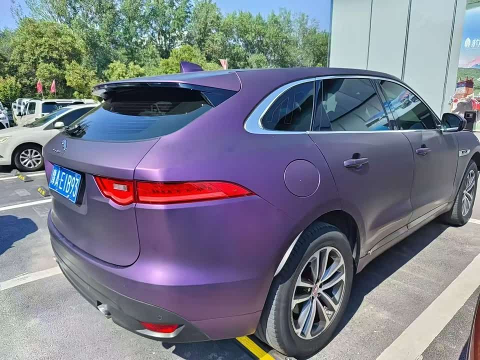 Jaguar F-PACE