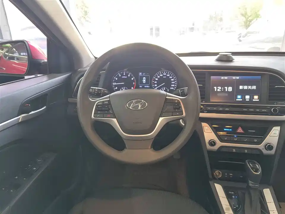 Hyundai Lead