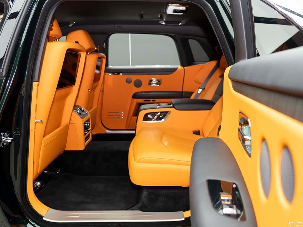Rolls-Royce Ghost, 2022 11
