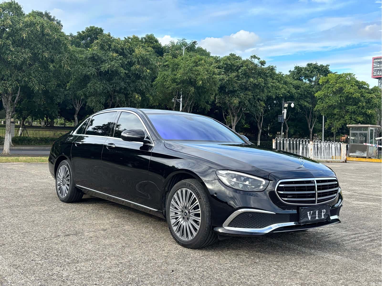 Mercedes-Benz E-Class, 2021 3