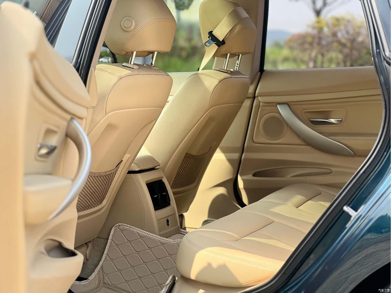 BMW 3 Series, 2014 9