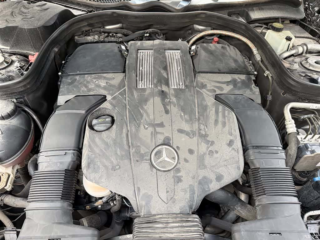 Mercedes-Benz E-Class, 2015 31