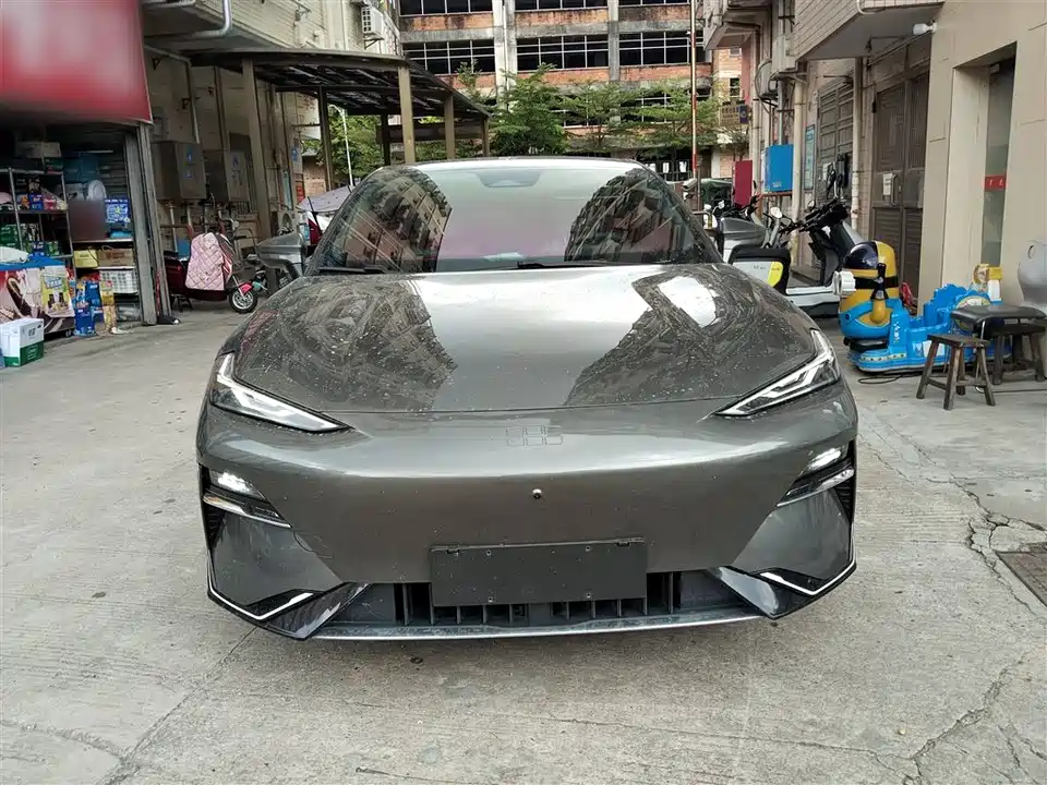 Geely Galaxy Galaxy E8