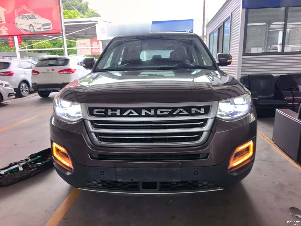 Changan CS95, 2017 3