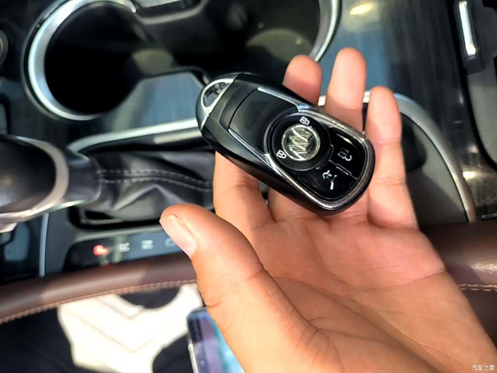Buick Envision Plus, 2019 9