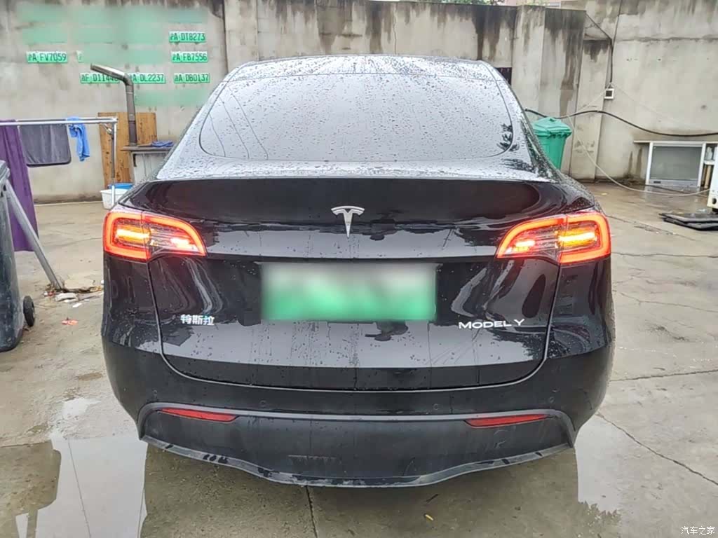 Tesla Model Y, 2022 6