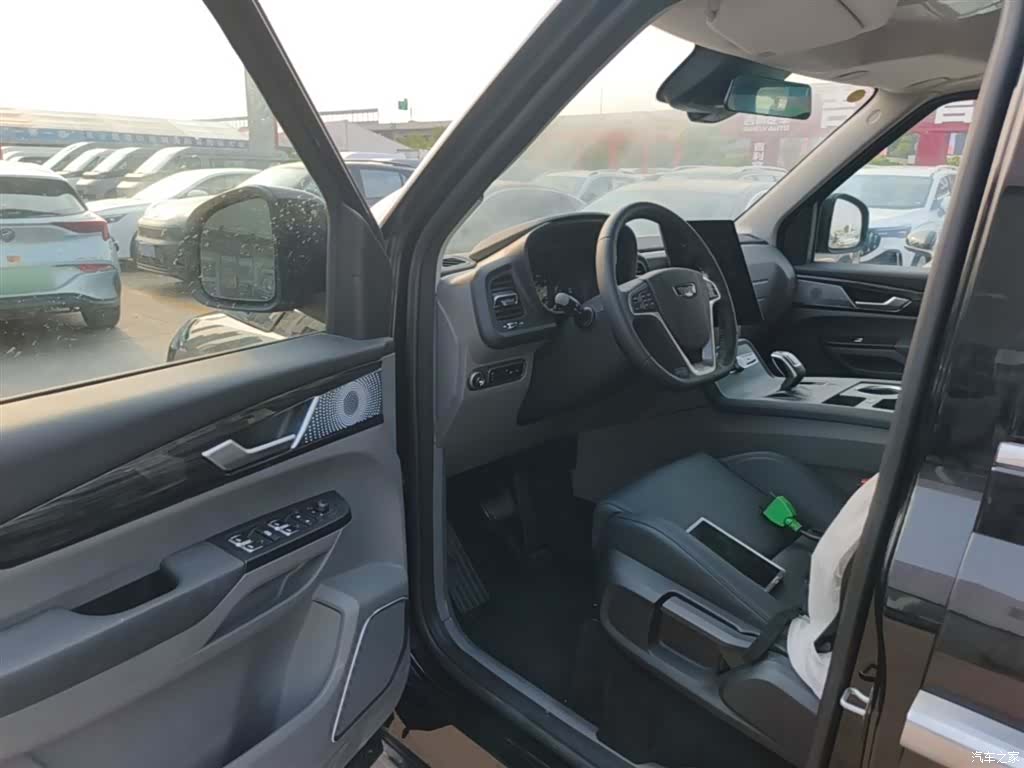 LEVC TX5, 2024 15