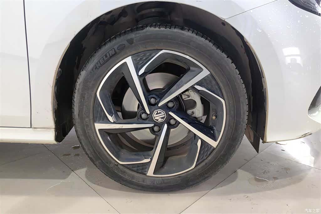 MG MG5, 2021 6