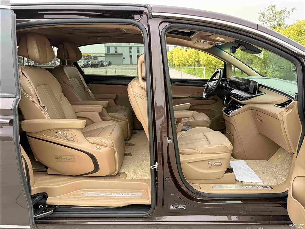 Buick GL8, 2021 13