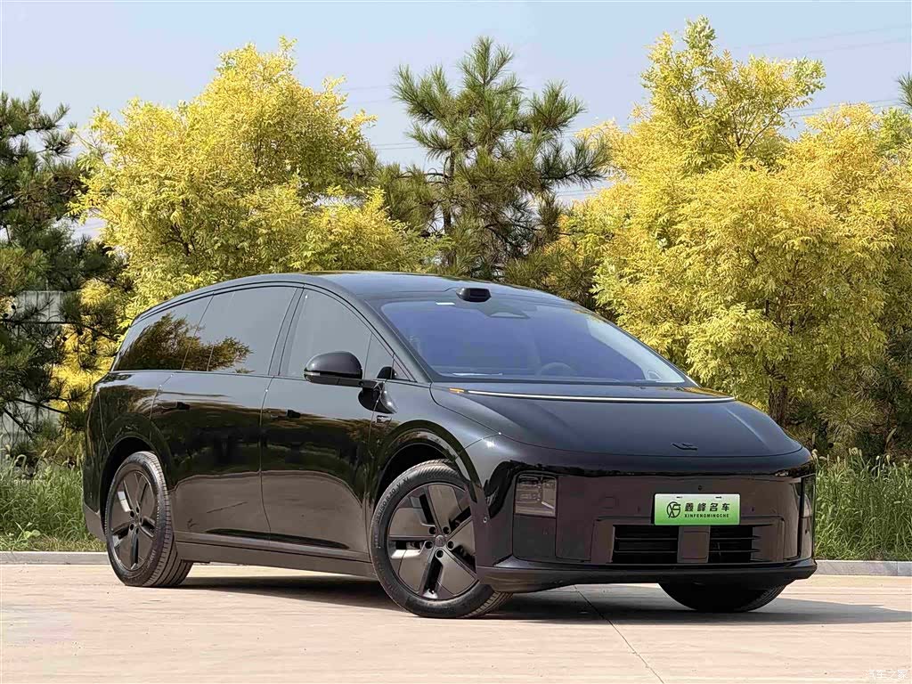 Li Auto i8, 2026 3