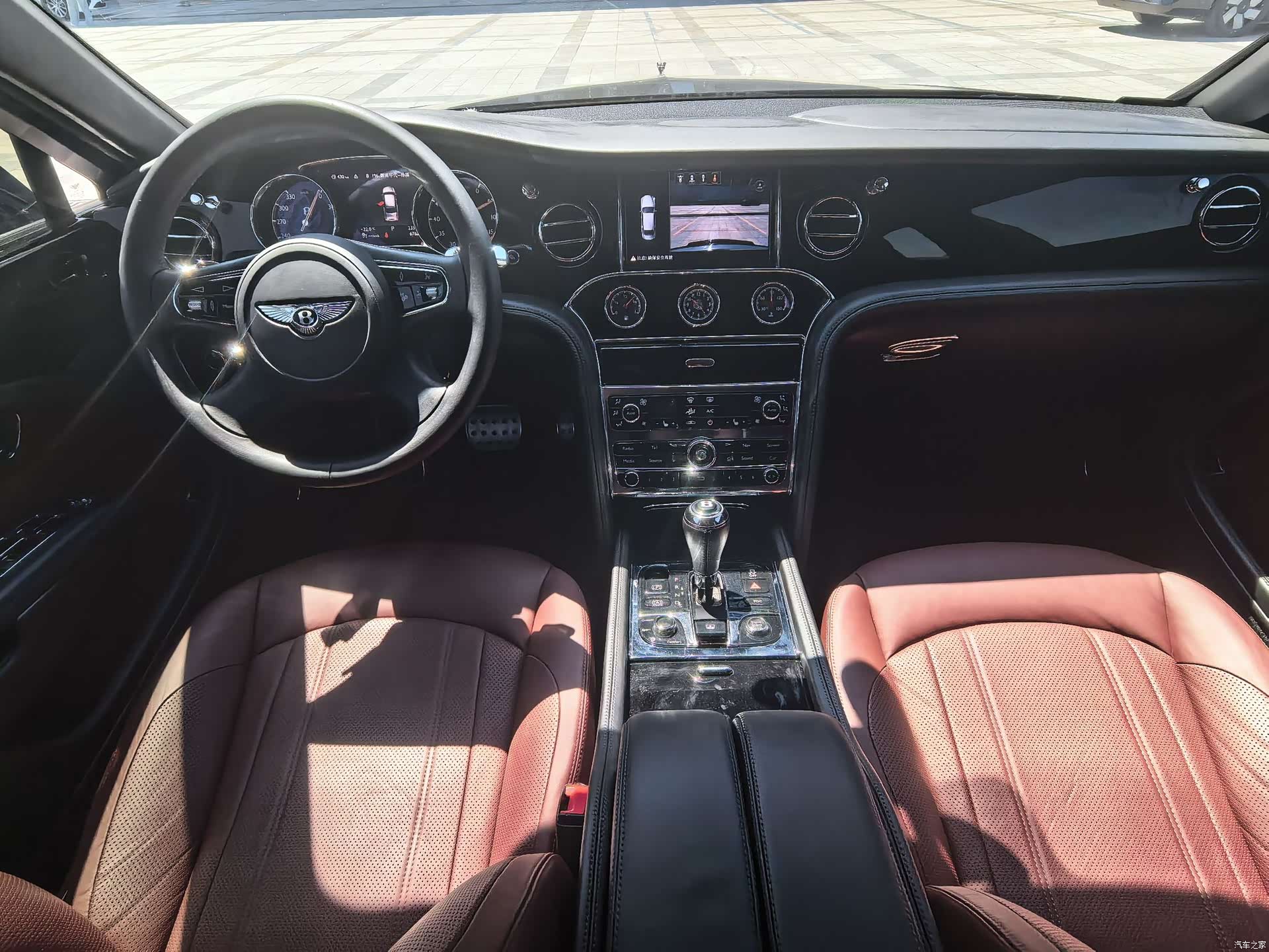 Bentley Mulsanne, 2018 9