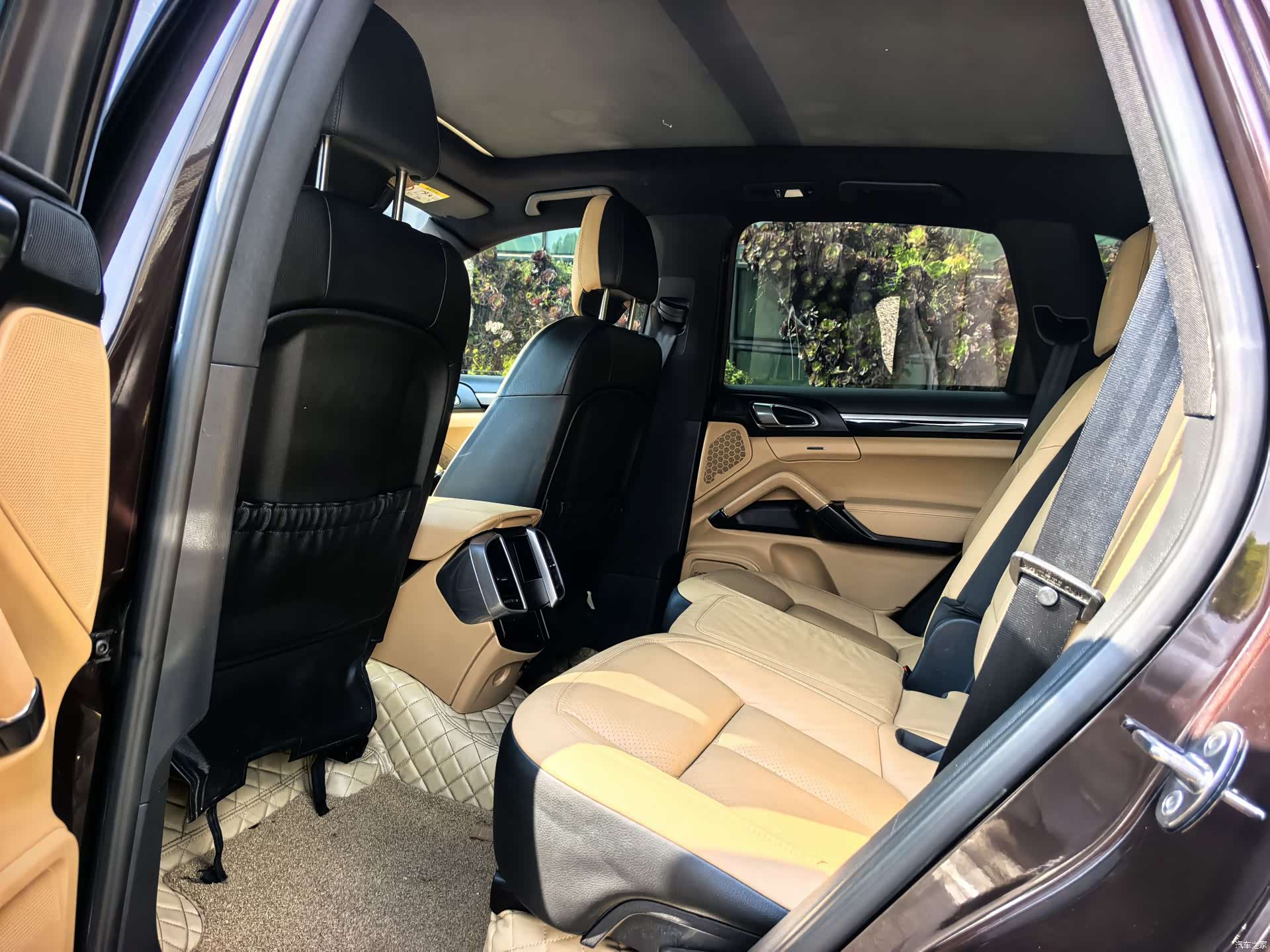 Porsche Cayenne, 2015 7