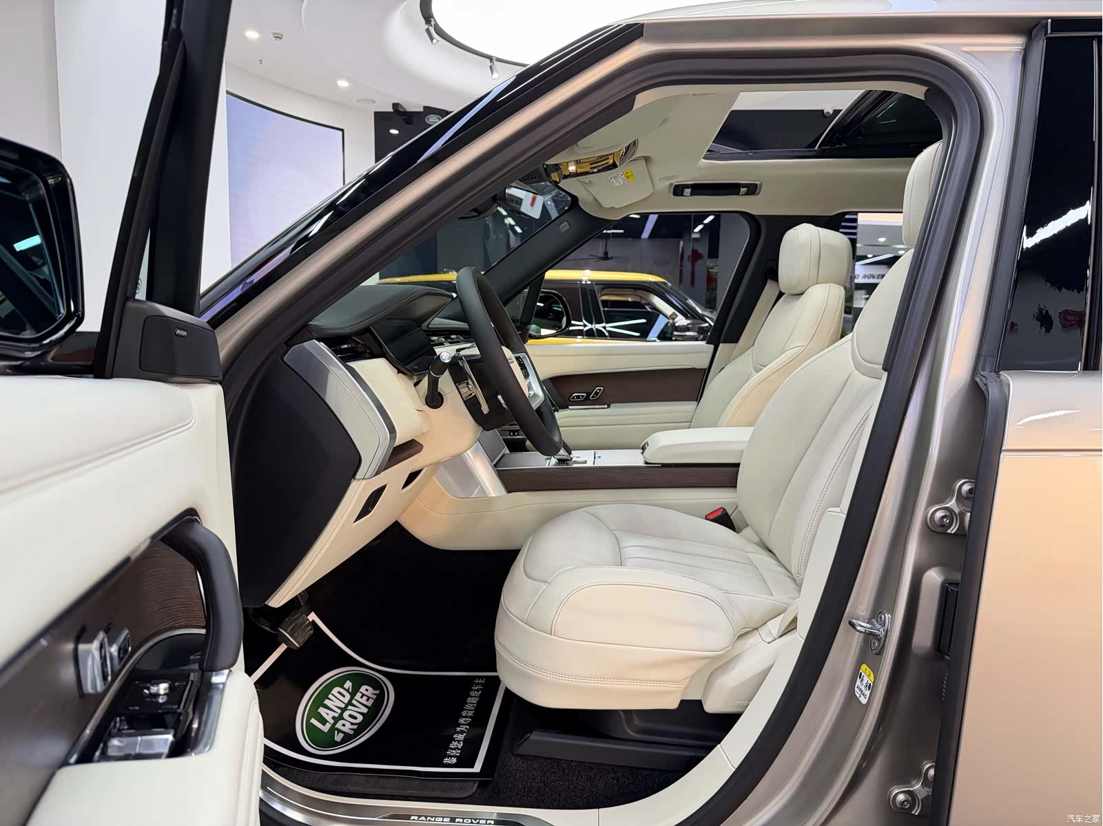 Land Rover Range Rover, 2025 8