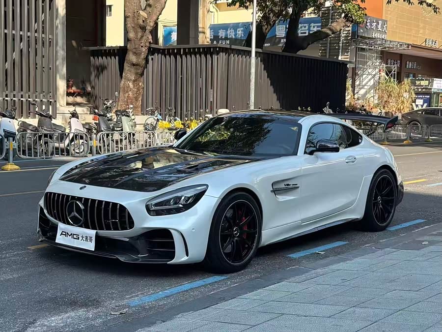 Mercedes-Benz AMG GT 2020, фото 1