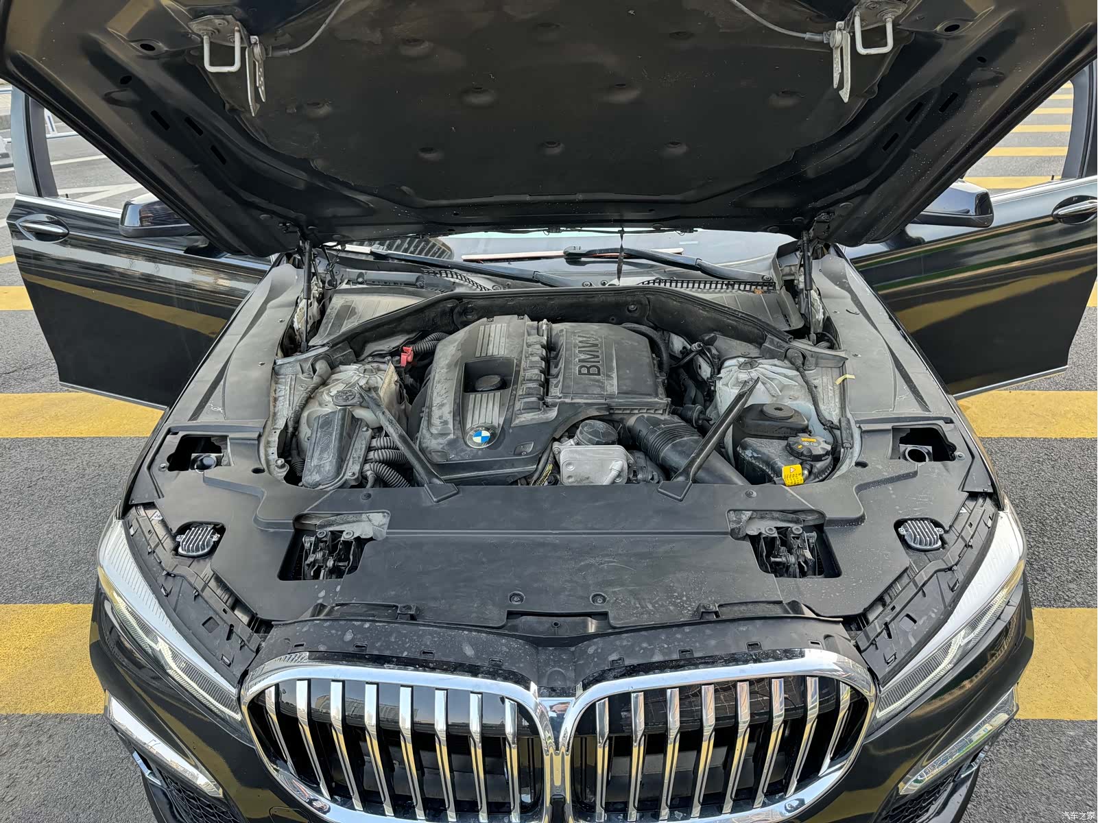 BMW 7 Series, 2012 16