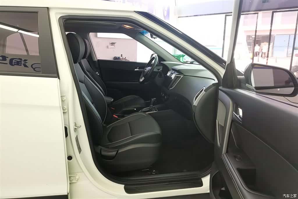 Hyundai ix25, 2018 8