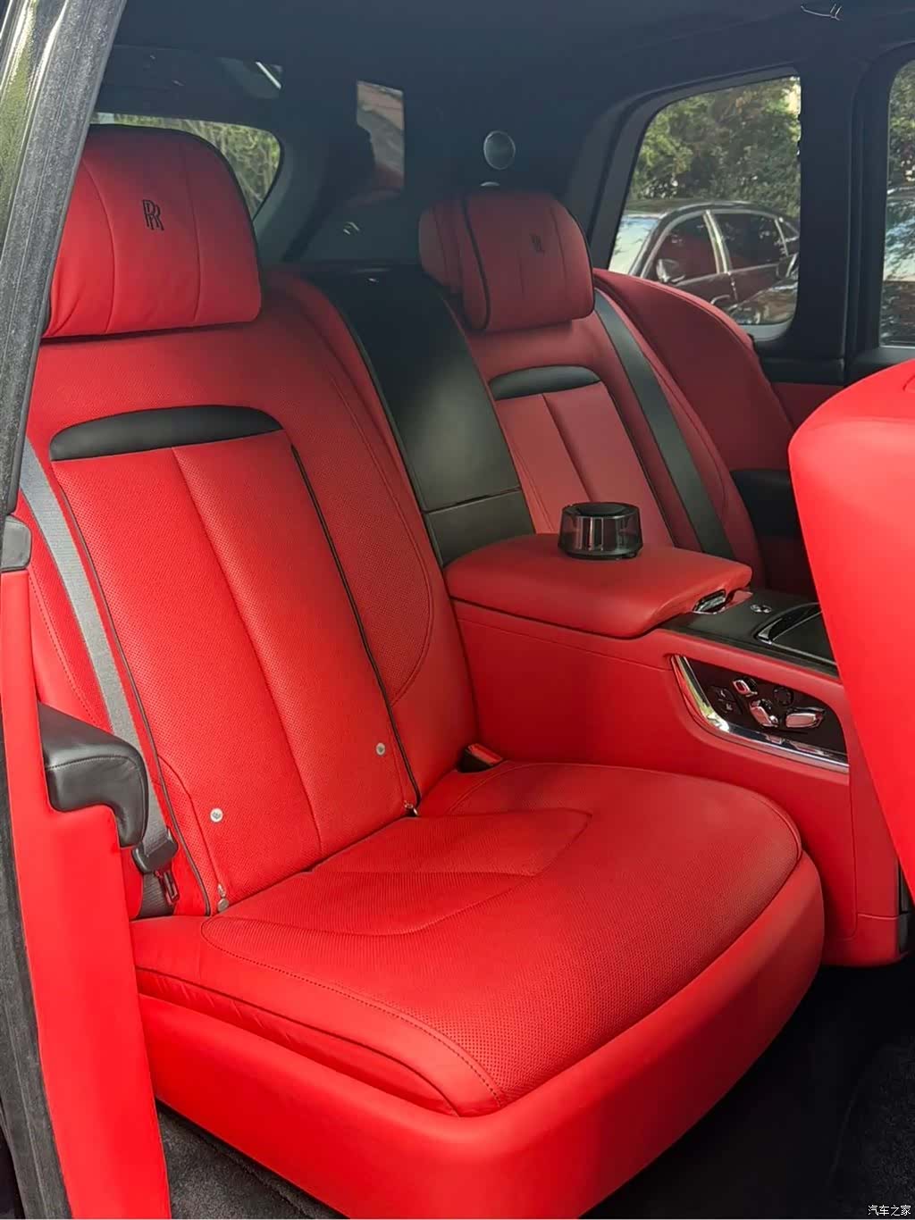 Rolls-Royce Cullinan, 2019 15