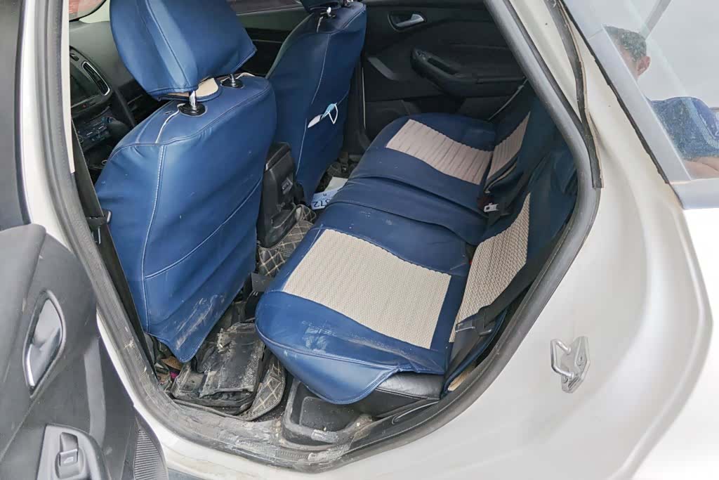 Ford Focus, 2016 11