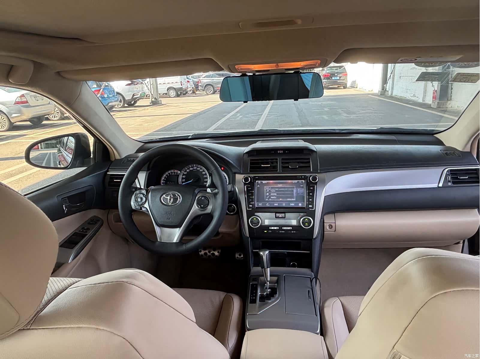 Toyota Camry, 2013 11