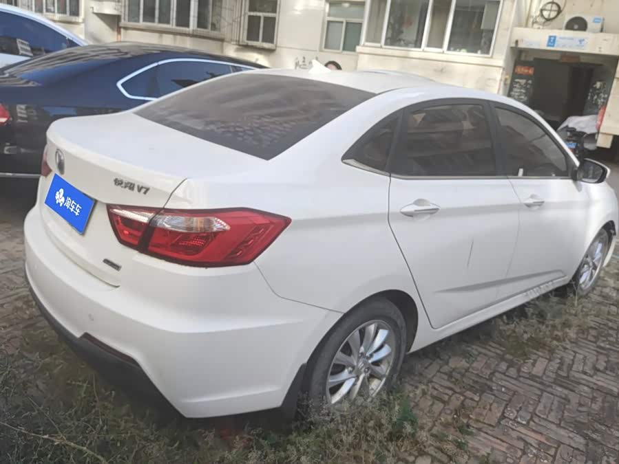 Changan Yuexiang V7 2016, фото 3