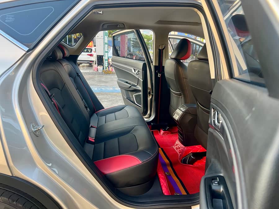 Geely Emgrand GS 2021, фото 18
