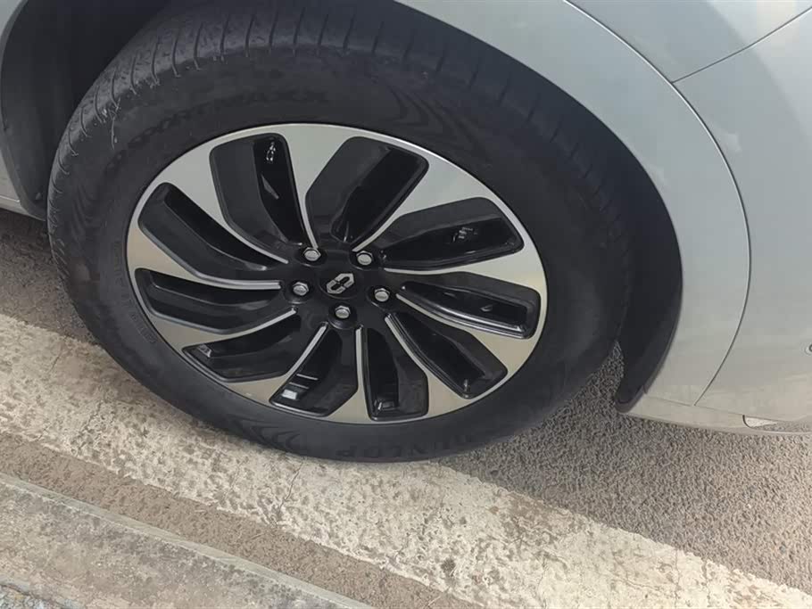 AITO Ask the world M7