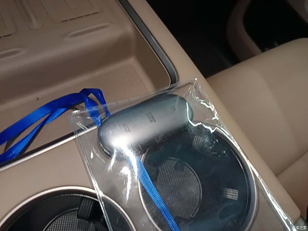 Li Auto MEGA, 2025 9