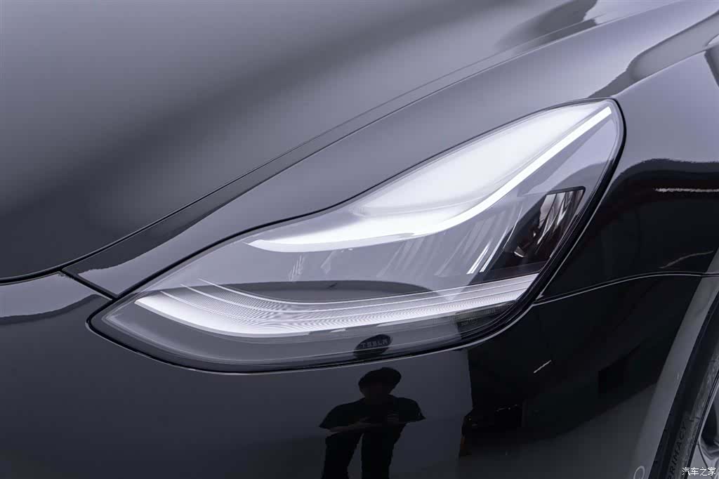 Tesla Model 3, 2020 12