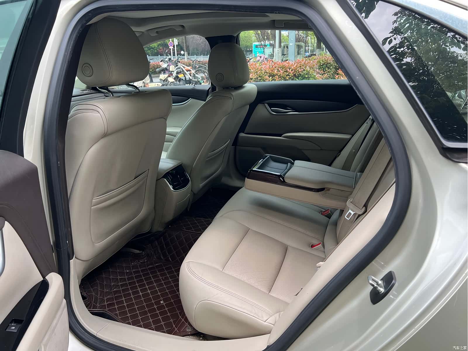 Cadillac XTS, 2016 14