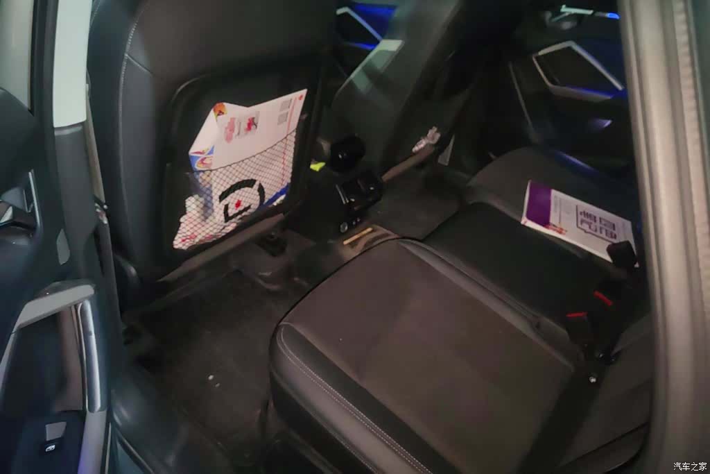 Audi Q3, 2021 11