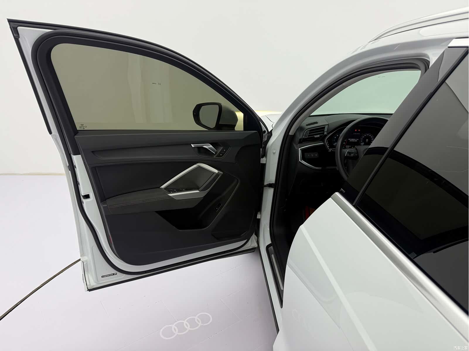 Audi Q3, 2022 19