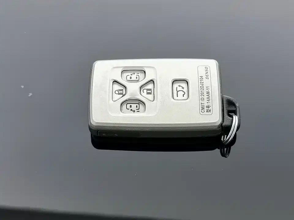 Toyota Elfa Toyota Elfa