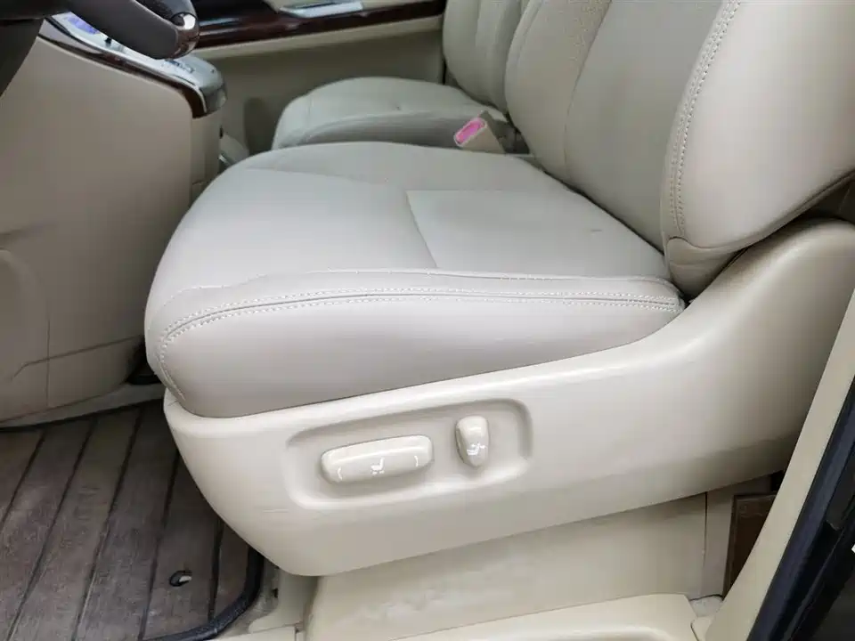 Toyota Elfa Toyota Elfa