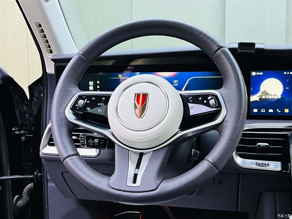 Hongqi E-HS9, 2023 10