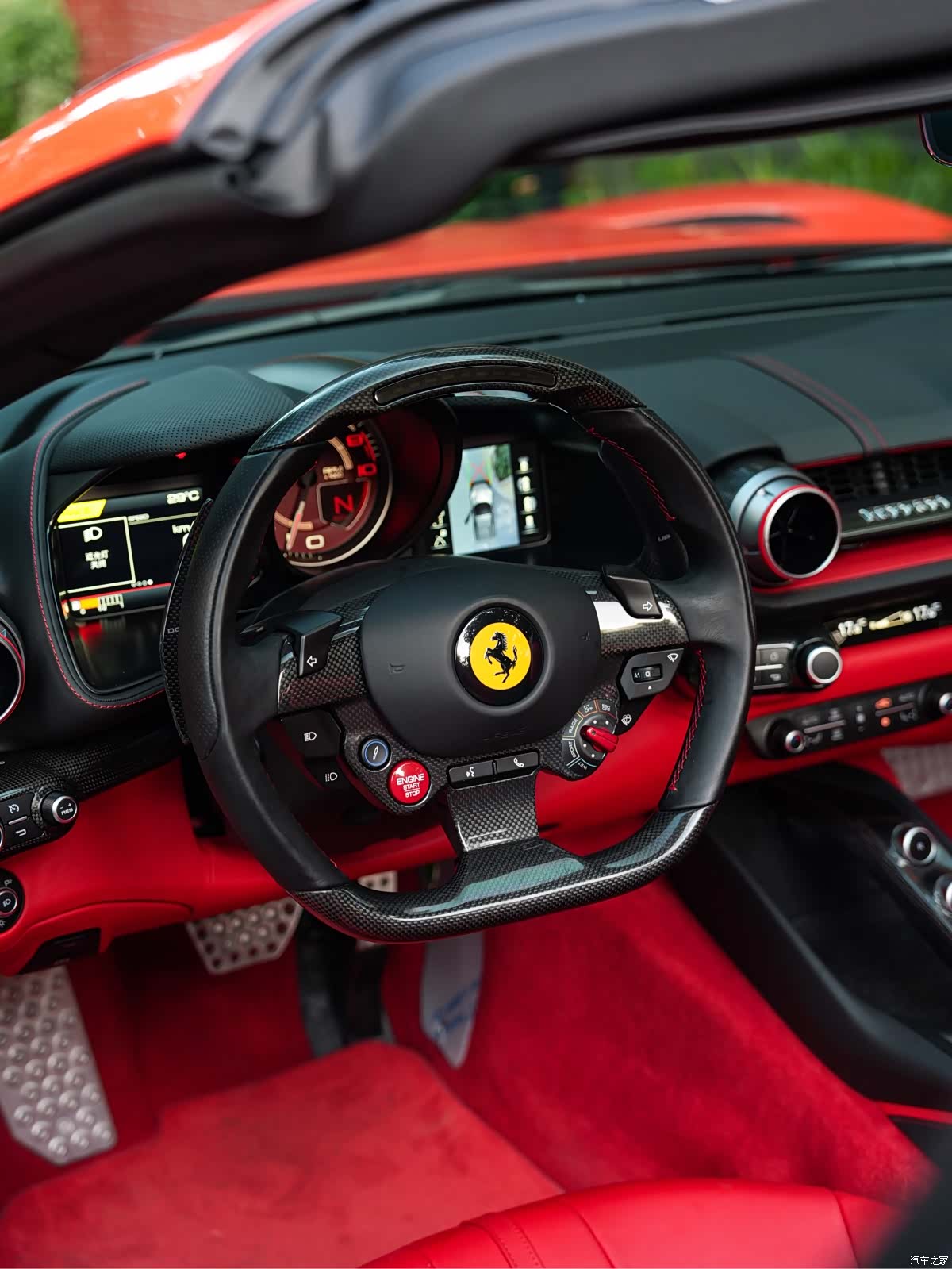 Ferrari 812, 2021 16