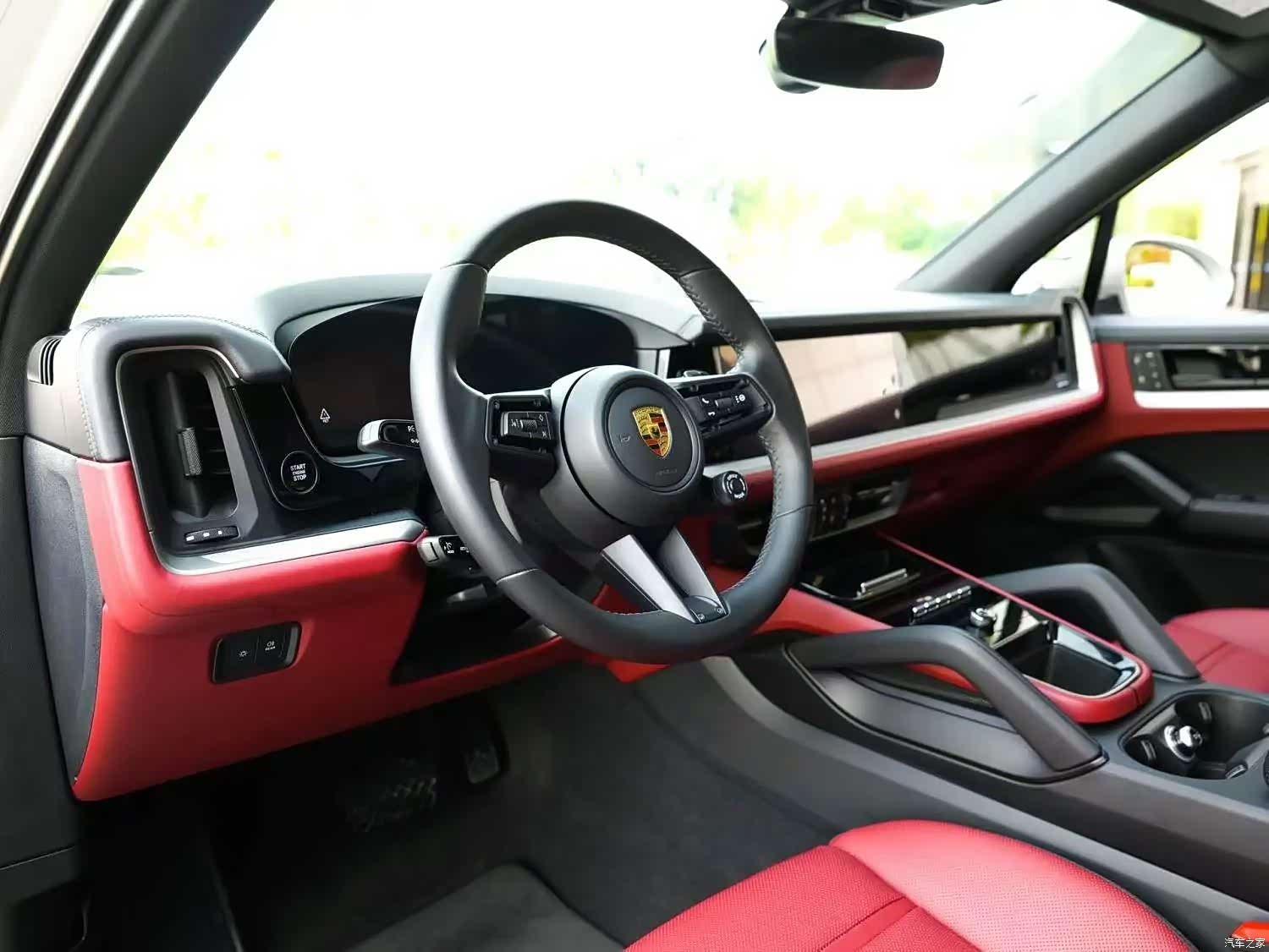 Porsche Cayenne, 2024 3